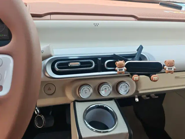 Wuling Hongguang Mini EV — Фото автомобиля 13