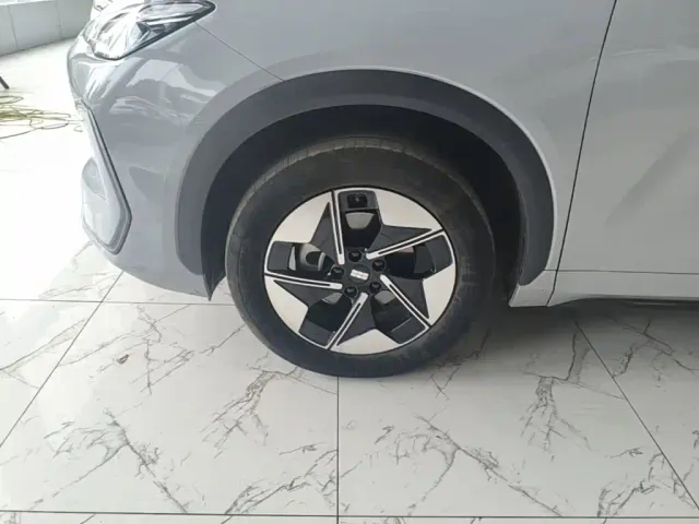 Geely Galaxy E5 — Фото автомобиля 22