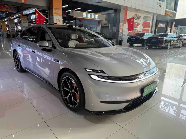 Changan Qiyuan A06 — Фото автомобиля 3