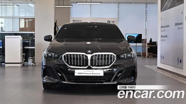 BMW 5 Series G60 — Фото автомобиля 2