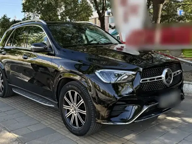 Mercedes-Benz GLE-Class — Фото автомобиля 4