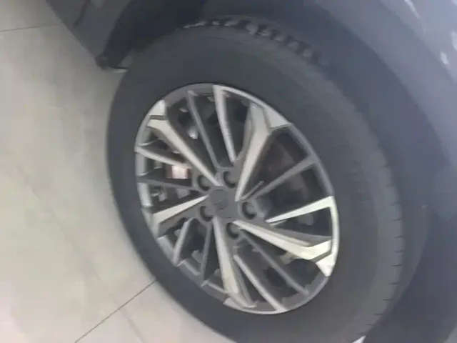 Geely Binyue — Фото автомобиля 6