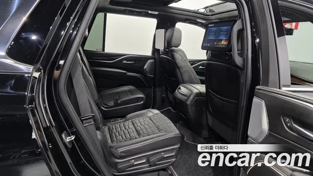Cadillac Escalade Escalade 5 поколение — Фото автомобиля 12