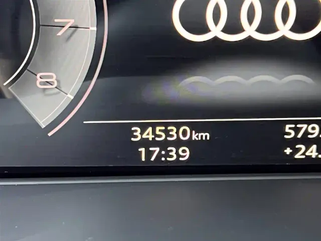 Audi Q5L Sportback — Фото автомобиля 14