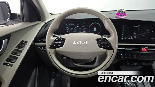 Kia Niro — Фото автомобиля 12