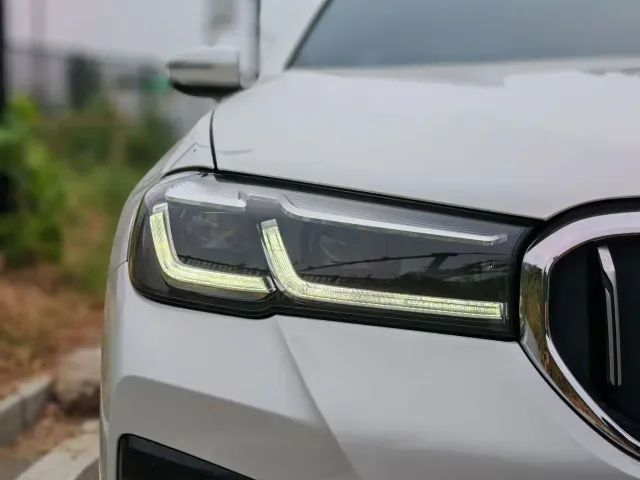 BMW 5 Series — Фото автомобиля 7
