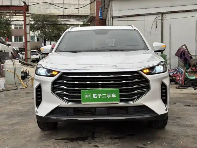 Jetour X70 Plus — Фото автомобиля 2