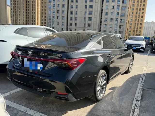 Toyota Avalon — Фото автомобиля 9