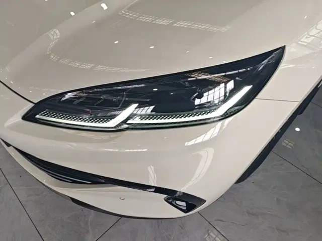 BYD Seal 06 — Фото автомобиля 23