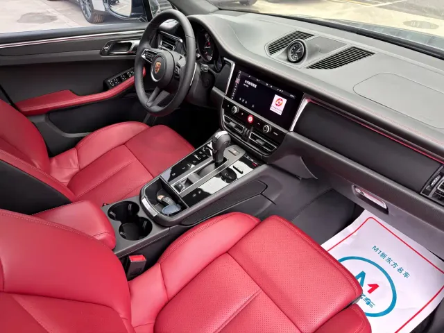Porsche Macan — Фото автомобиля 14