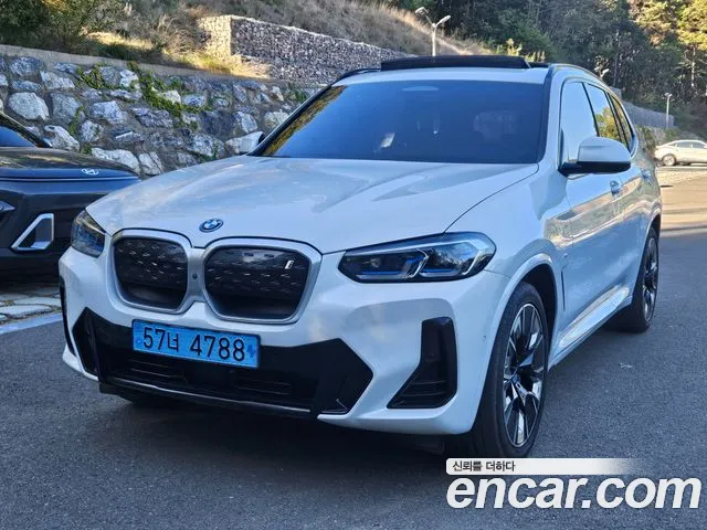 BMW iX3 G08 (2020–2024) — Фото автомобиля 3