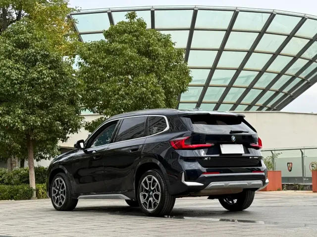 BMW X1 — Фото автомобиля 9
