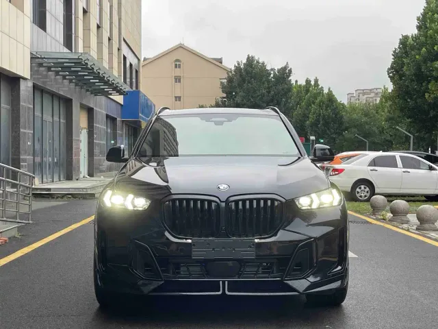 BMW X5 — Фото автомобиля 2
