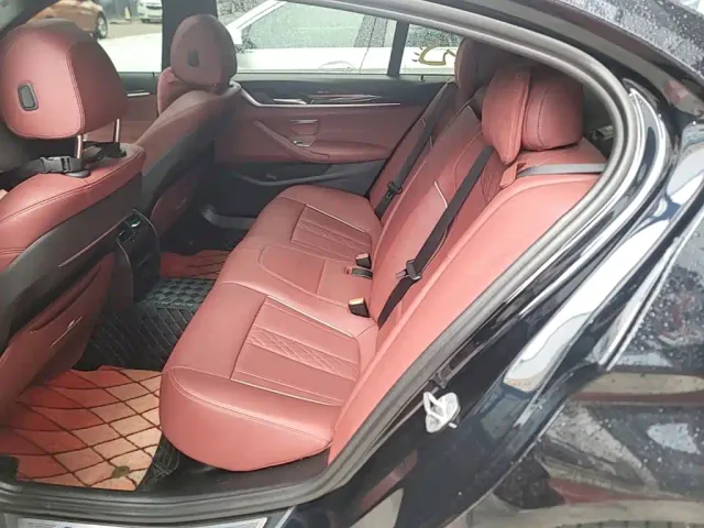 BMW 5 Series — Фото автомобиля 16