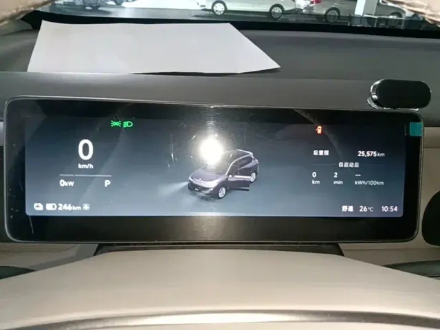 Leapmotor B10 — Фото автомобиля 10