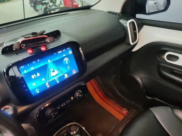 Roewe Clever — Фото автомобиля 12