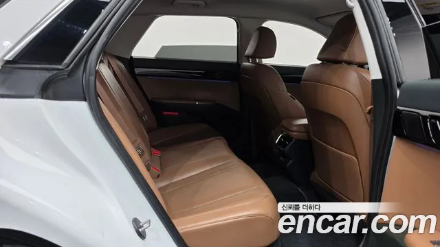 Hyundai Grandeur GN7 — Фото автомобиля 17