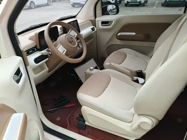 Wuling Hongguang Mini EV — Фото автомобиля 14