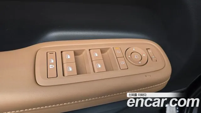 Hyundai Santafe Бензин 2.5T 2WD — Фото автомобиля 8