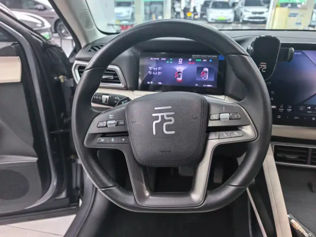BYD Yuan UP — Фото автомобиля 8
