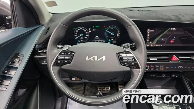 Kia Niro The All New Niro Signature — Фото автомобиля 13