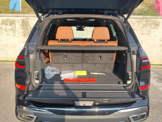 BMW X7 — Фото автомобиля 12