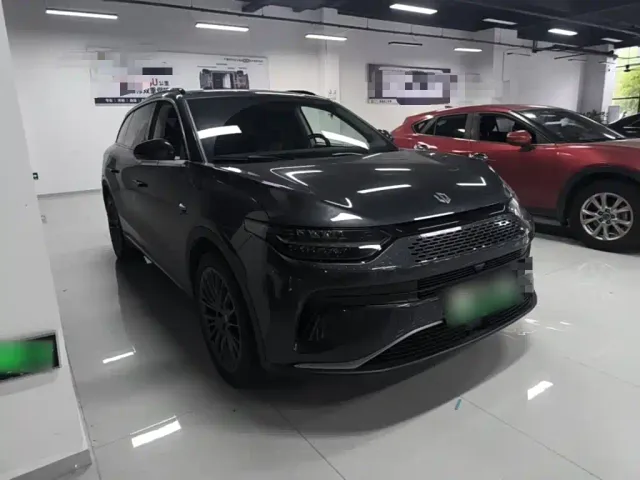 Leapmotor C11 — Фото автомобиля 3
