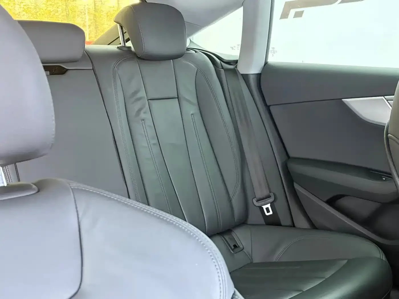 Audi Audi A5 (Import) 2023 Sportback 40 TFSI quattro Luxury Dynamic — Фото автомобиля 14