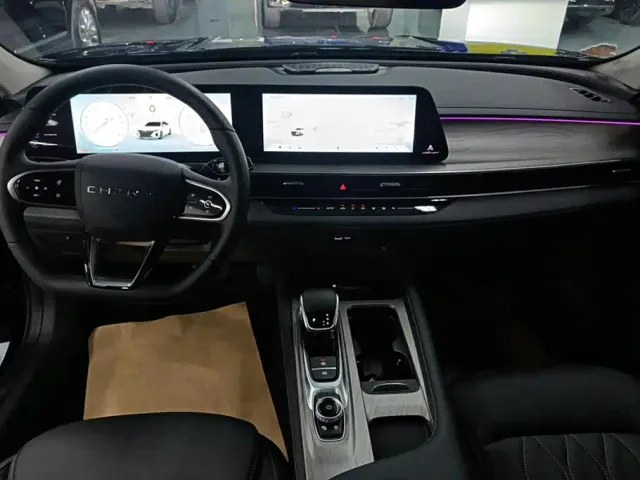 Chery Arrizo 8 — Фото автомобиля 12