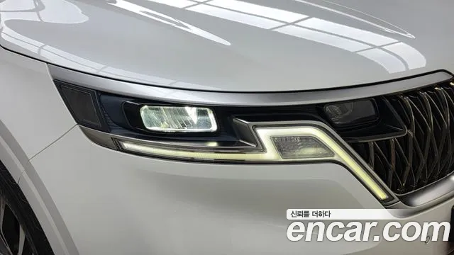 Kia Carnival — Фото автомобиля 7
