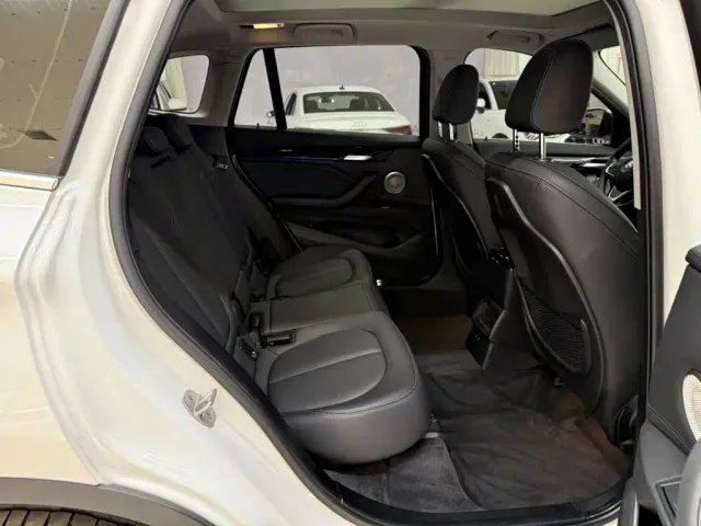 BMW X1 — Фото автомобиля 21