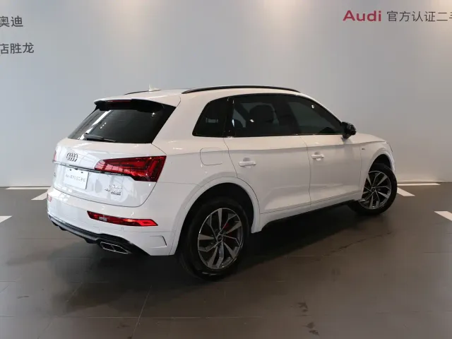 Audi Q5L — Фото автомобиля 4