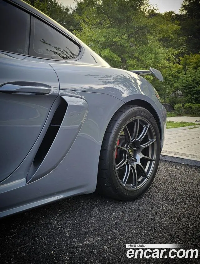 Porsche 718 — Фото автомобиля 6