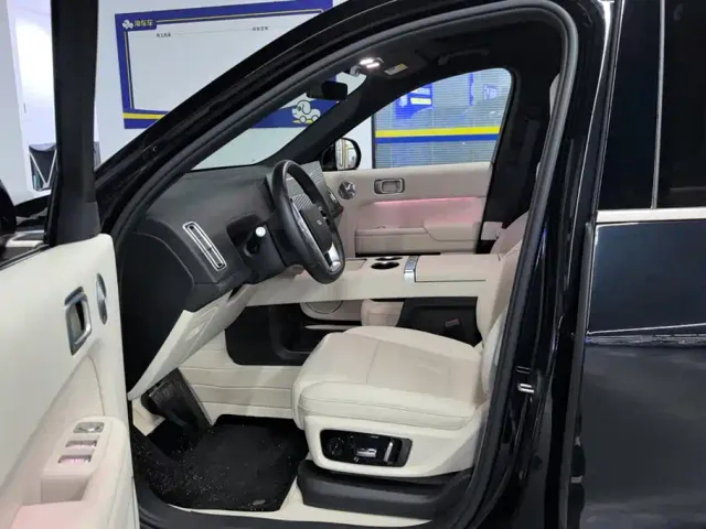 Li Auto Li Xiang L9 2025 Ultra Smart Renewal Edition — Фото автомобиля 9