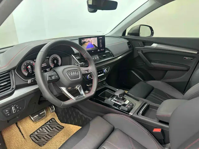 Audi Q5L — Фото автомобиля 12