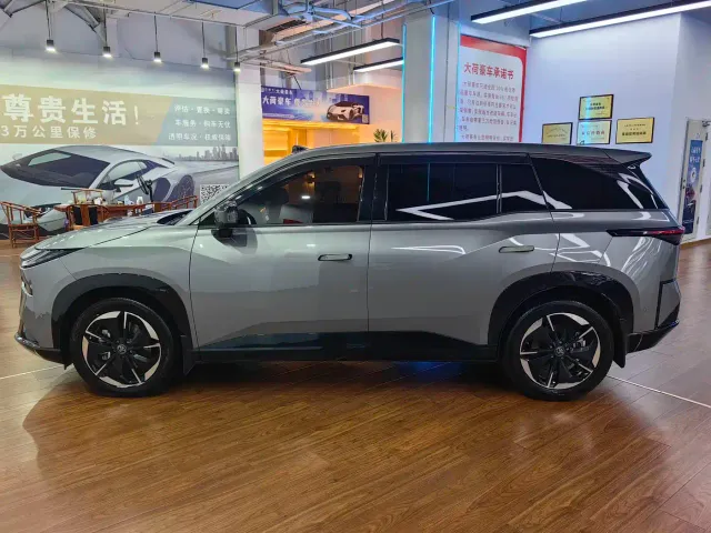 Toyota BoZhi 3X — Фото автомобиля 8
