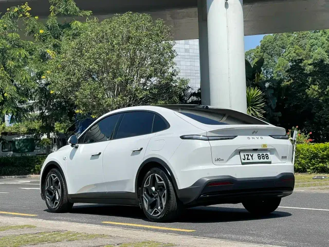 Onvo L60 — Фото автомобиля 5
