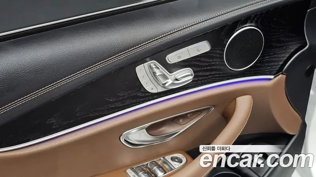 Mercedes-Benz E-Class W213 — Фото автомобиля 25