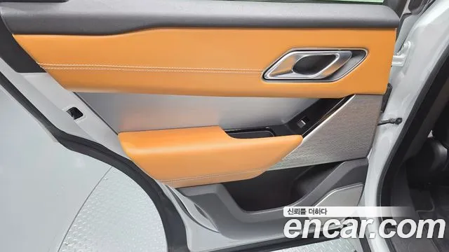 Land Rover Range Rover Velar — Фото автомобиля 25