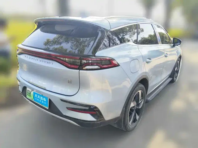 BYD Tang — Фото автомобиля 2