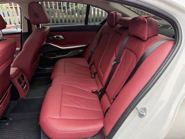 BMW 3 Series — Фото автомобиля 8
