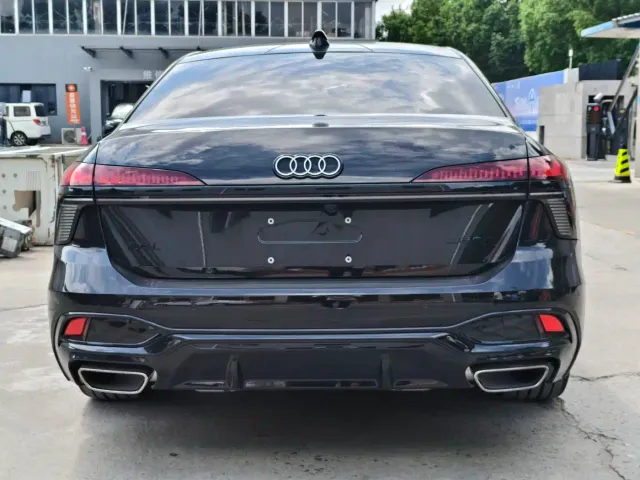 Audi A6L — Фото автомобиля 14