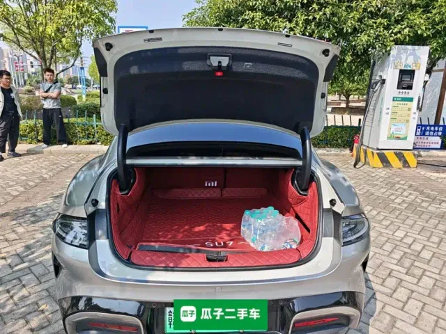 Xiaomi SU7 — Фото автомобиля 15