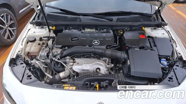 Mercedes-Benz A-Class — Фото автомобиля 3