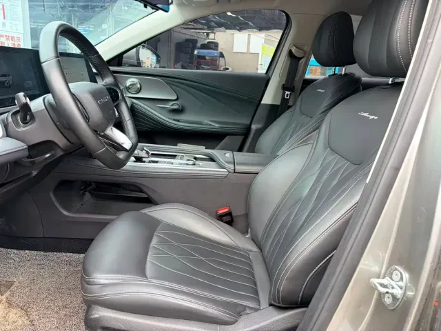 Chery Arrizo 8 — Фото автомобиля 9