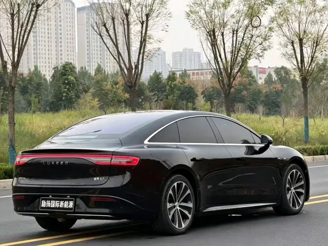 Luxeed S7 — Фото автомобиля 9