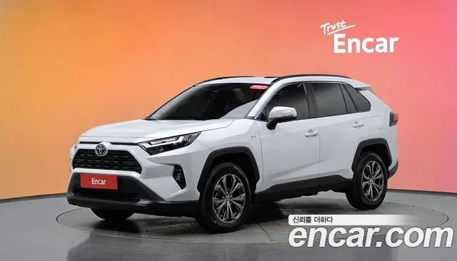 Фотография автомобиля — Toyota RAV4 5th Gen