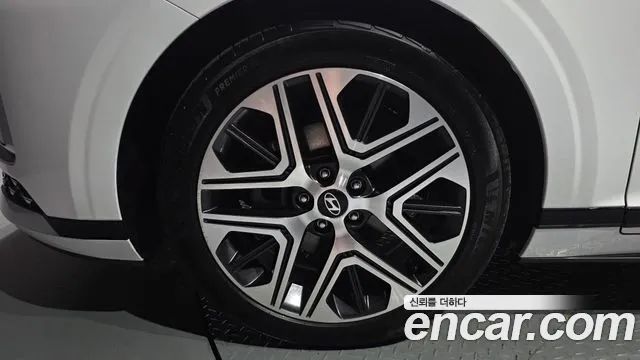 Hyundai Grandeur GN7 — Фото автомобиля 5