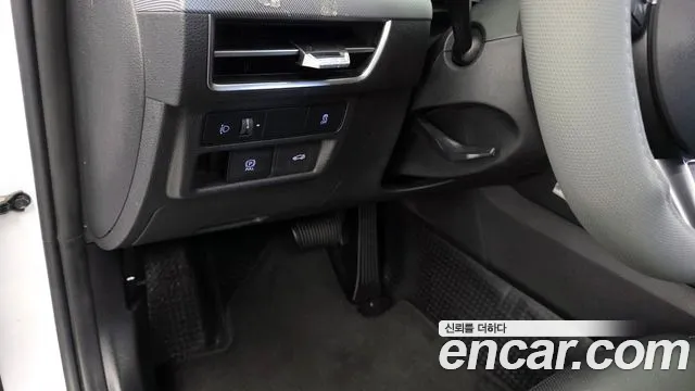 Hyundai Sonata — Фото автомобиля 24