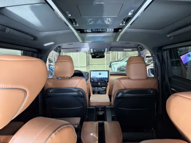 Toyota Vellfire — Фото автомобиля 23